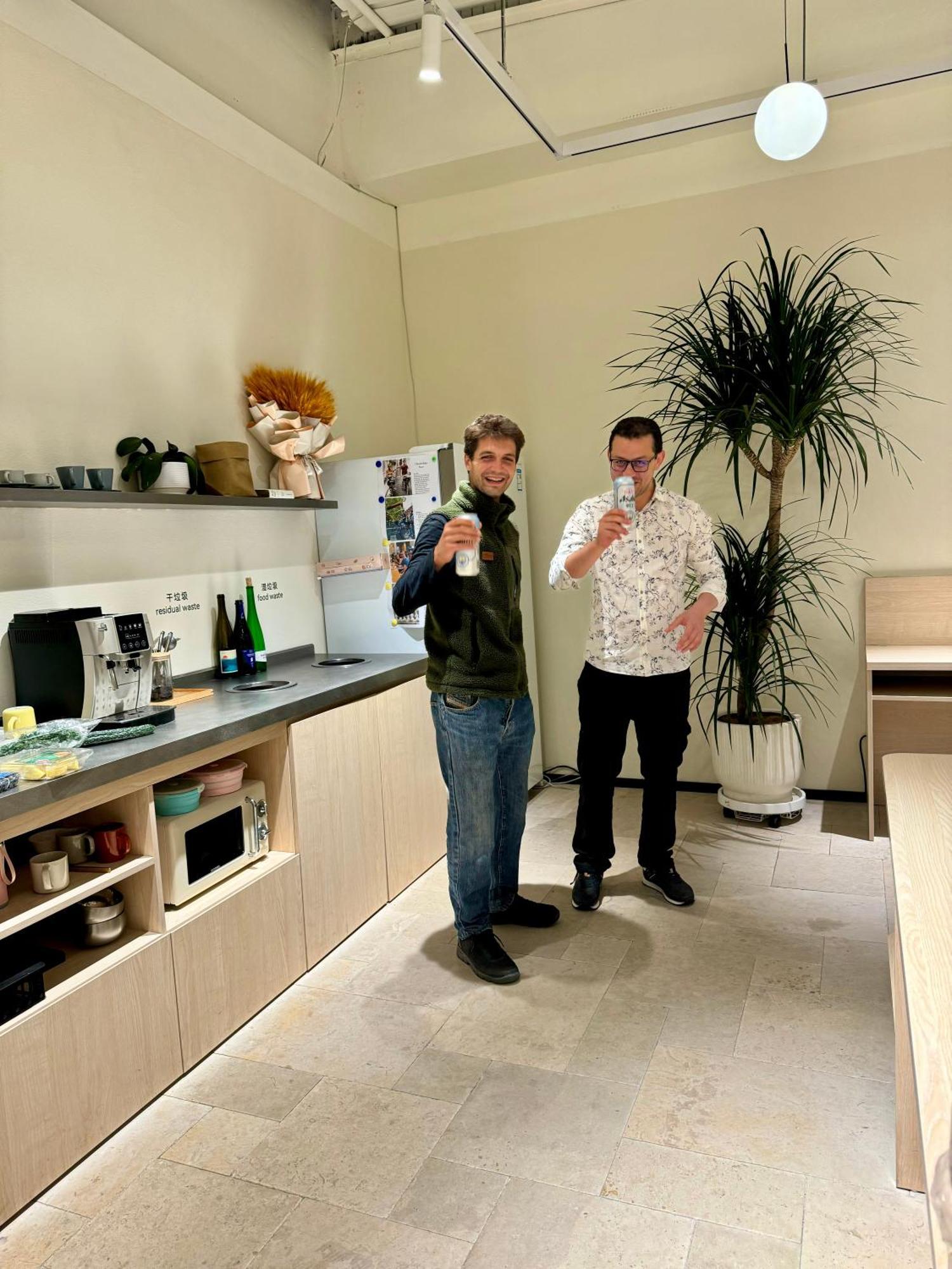 Hi Cozy International Youth East Nanjing Road & The Bund - Free Gym Hostel *